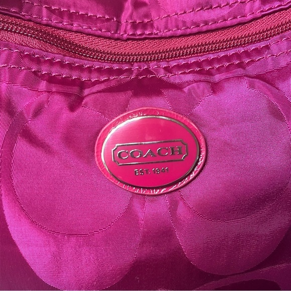 COACH Signature Pink Monogram Weekender Shoulder Bag Snap on Int. Matching Pouch - Picture 13 of 16